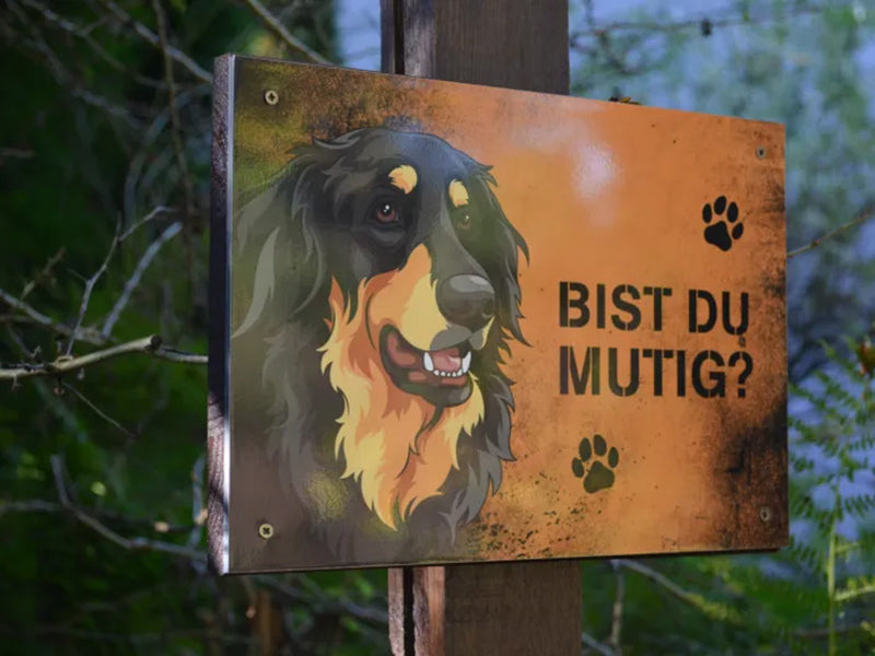 Hundeschild mit Aufschrift „Bist du mutig?“