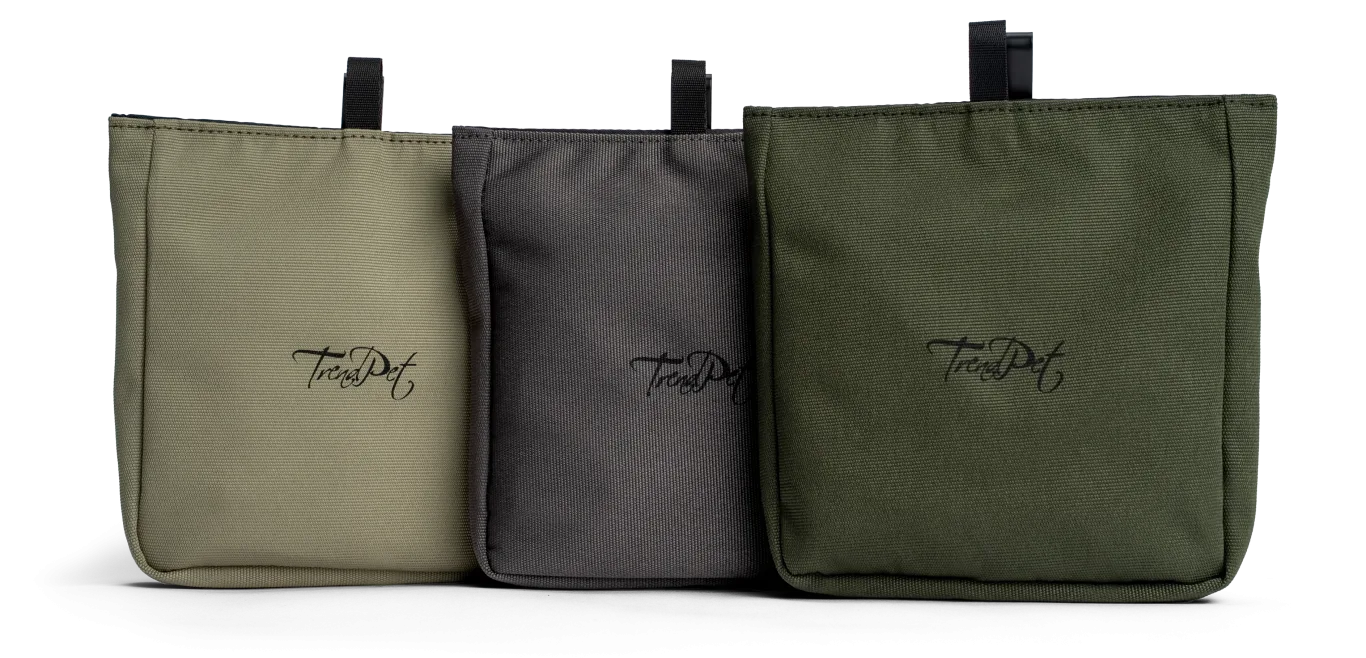Drei robuste Hundetaschen nebeneinander