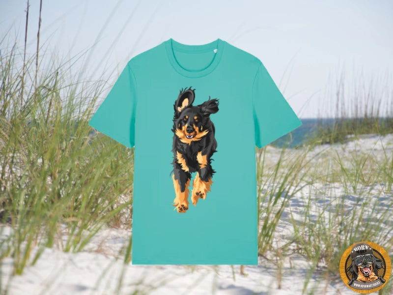 Hundemotiv-Shirt am Sandstrand