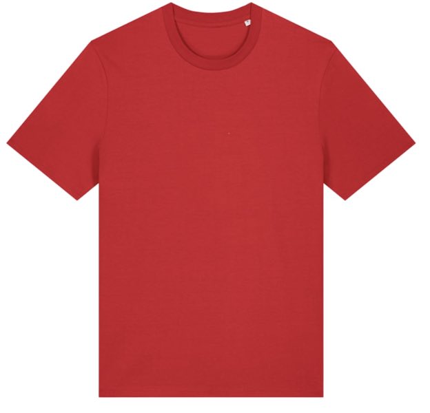 Rotes T-Shirt auf weißem Hintergrund