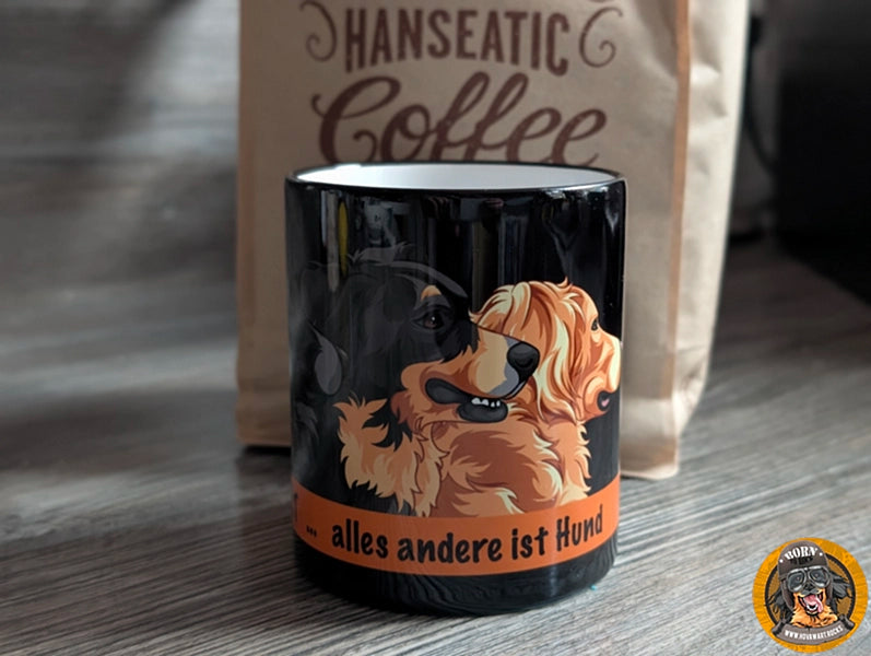 Tasse mit Hundemotiv, Kaffeepackung